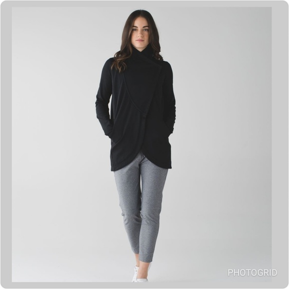 lululemon athletica Jackets & Blazers - Lululemon That's A Wrap Jacket